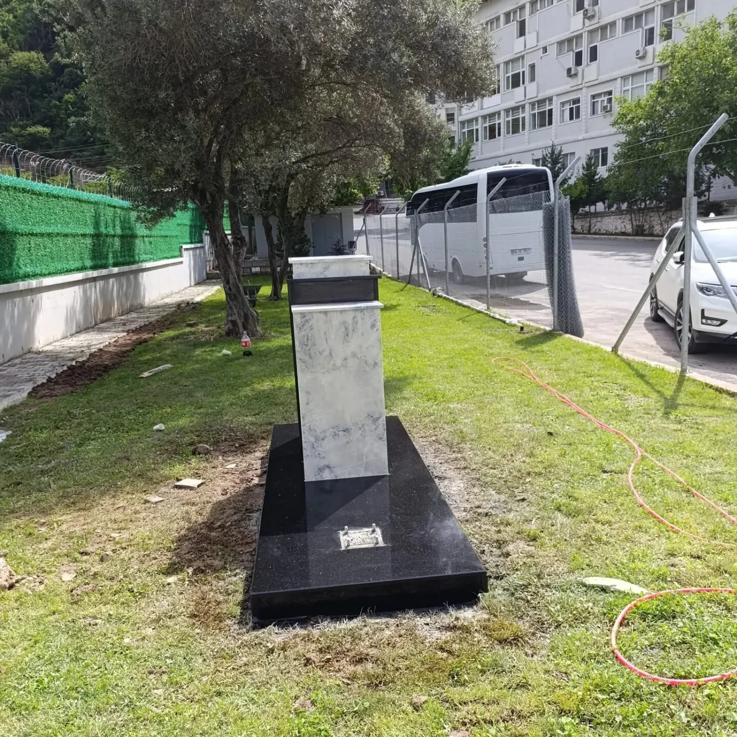Artvin İl Jandarma Komutanlığı Atatürk büstü kaidesi